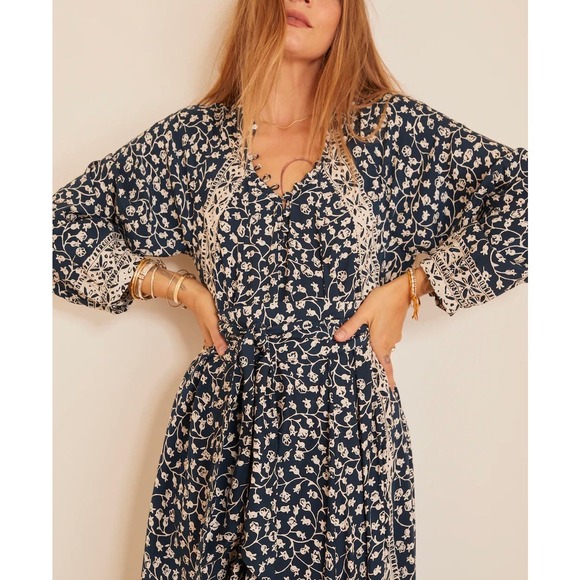 Natalie Martin Dresses & Skirts - NATALIE MARTIN Fiore Short Dress Womens Small Pomegranate Blue Floral Print